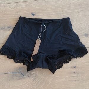 SKIMS Black Lace-Trim High-Waist Boyshorts fits everybody